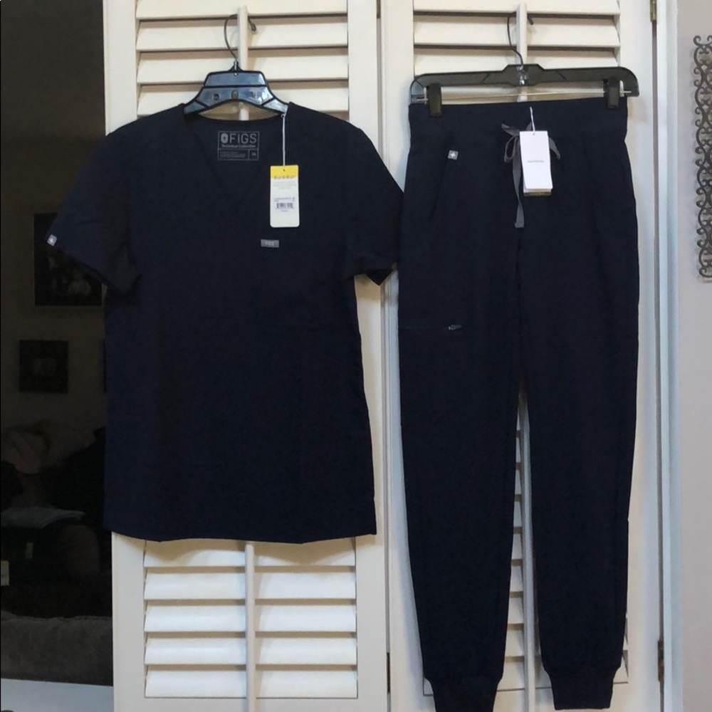 Navy Blue Figs Scrub Set
